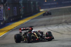 Romain Grosjean, Lotus F1 E22