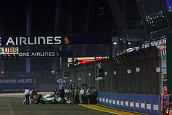 Nico Rosberg, Mercedes AMG F1 W05 fails to leave the grid on the formation lap