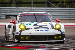#91 Porsche Team Manthey Porsche 911 RSR: Patrick Pilet, Jörg Bergmeister