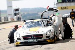 #22 ROWE Racing Mercedes-Benz SLS AMG GT3: Nico Bastian, Jaime Alguersuari