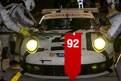 #92 Porsche Team Manthey Porsche 911 RSR: Frédéric Makowiecki, Patrick Pilet