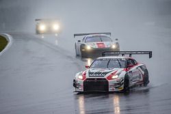 #80 日产 GT学院车队 RJN 日产 GT-R Nismo GT3: 尼克·麦克米伦, 弗洛里安·斯特劳斯, 阿历克斯·本库姆