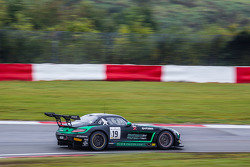 #19 Black Falcon Mercedes SLS AMG GT3: Hubert Haupt, Abdulaziz Al Faisal, Andreas Simonsen
