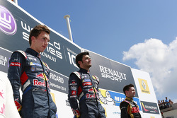 Vainqueur: Carlos Sainz Jr., 2ème Pierre Gasly, 3ème Matthieu Vaxivière