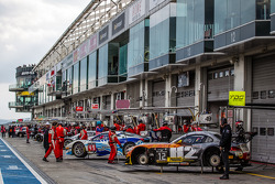 Pitlane ambiance