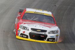 Kevin Harvick, Stewart-Haas Racing Chevrolet in trouble