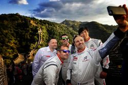 The Citroën drivers with Yves Matton at the Great Wall of China