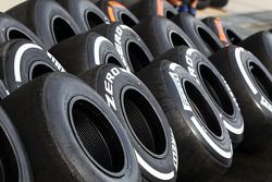 Pirelli tyres