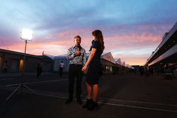 (L to R): Eddie Jordan, BBC Television Pundit with Suzi Perry, BBC F1 Presenter