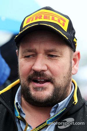 Paul Hembery, Pirelli Motorsport Director on the grid