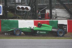 Marcus Ericsson, Caterham CT05 spins off