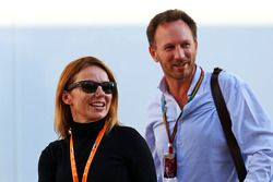 (Esquerda para direita): Geri Halliwell, cantor, com Christian Horner, chefe de equipe da Red Bull