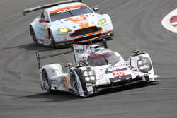 #20 Porsche Team Porsche 919 Hybrid: Mark Webber, Brendon Hartley, Timo Bernhard