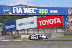 #8 Toyota Racing Toyota TS040-Hybrid: Anthony Davidson, Sebastien Buemi