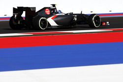 Sergey Sirotkin, Sauber C33 Test Driver