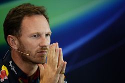 Jefe de equipo Christian Horner Red Bull Racing en la Conferencia de prensa FIA