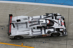 #20 Porsche Team Porsche 919 Hybrid: Mark Webber, Brendon Hartley, Timo Bernhard