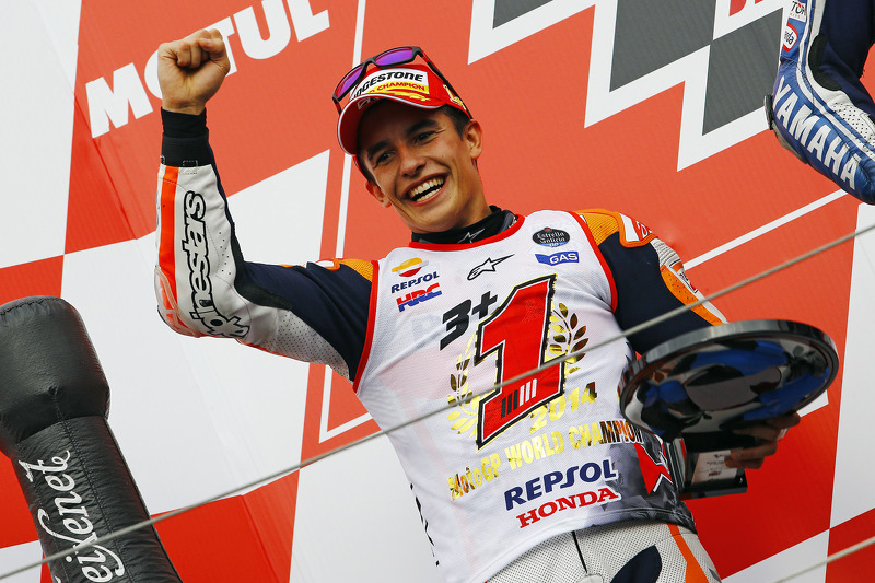 Podio: segundo puesto y 2014 campeón Marc Márquez, Repsol Honda Team