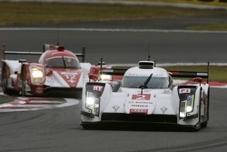 #2 Audi Sport Team Joest Audi R18 e-tron quattro: Marcel Fässler, Andre Lotterer, Benoit Tréluyer