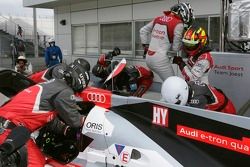 #2 Audi Sport Team Joest Audi R18 e-tron quattro: Marcel Fässler, Andre Lotterer, Benoit Tréluyer