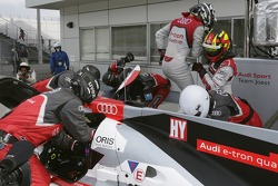#2 Audi Sport Team Joest Audi R18 e-tron quattro: Marcel Fässler, Andre Lotterer, Benoit Tréluyer