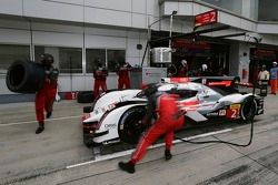 #2 Audi Sport Team Joest Audi R18 e-tron quattro: Marcel Fässler, Andre Lotterer, Benoit Tréluyer