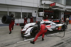 #2 Audi Sport Team Joest Audi R18 e-tron quattro: Marcel Fässler, Andre Lotterer, Benoit Tréluyer
