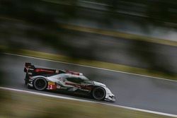 #1 Audi Sport Team Joest Audi R18 e-tron quattro: Lucas di Grassi, Loic Duval, Tom Kristensen