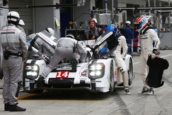 #14 Porsche Team Porsche 919 Hybrid: Romain Dumas, Neel Jani, Marc Lieb
