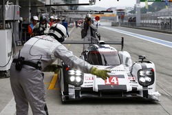 #14 Porsche Team Porsche 919 Hybrid: Romain Dumas, Neel Jani, Marc Lieb