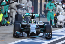 Lewis Hamilton, Mercedes AMG F1 pit stop