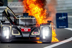 #9 Lotus CLM P1/01 - AER: Christophe Bouchut, James Rossiter, Pierre Kaffer goes up in flames