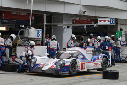#8 Toyota Racing Toyota TS040-Hybrid: Anthony Davidson, Sebastien Buemi