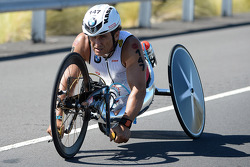 Alex Zanardi participe au triathlon d'Hawaii