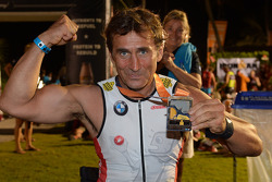 Alex Zanardi compite en el triatlón de larga distancia en Hawaii