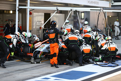Nico Hulkenberg, Sahara Force India F1 VJM07 pit stop