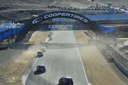 B Spec race action