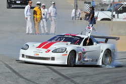 Kyle Kelley celebrates victory in GT1