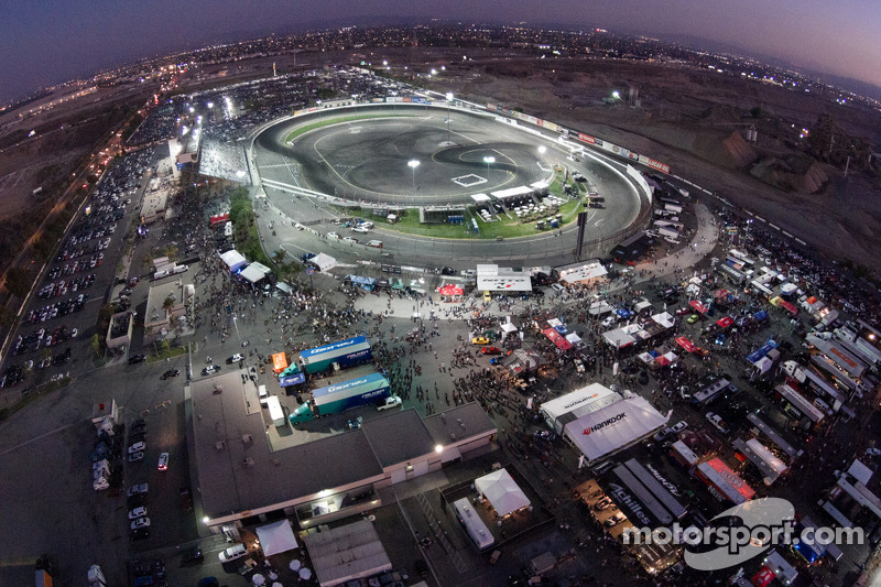 General view of Irwindale Speedway
