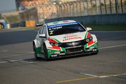 Gabriele Tarquini, Honda Civic WTCC, Team Castrol Honda WTCC