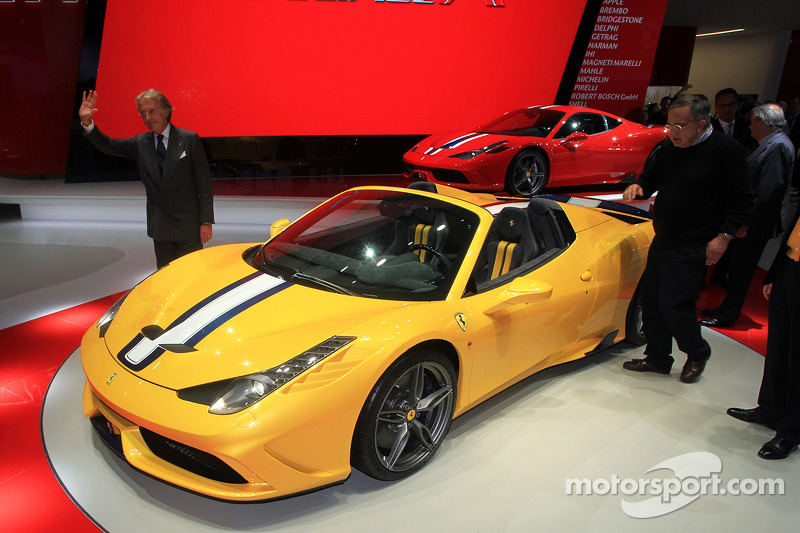 Luca Cordero di Montezemolo Ferrari Ceo, ve Sergio Marchionne Fiat Chrysler Grup CEO'su ve yeni F
