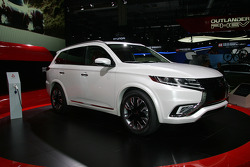 Mitsubishi Outlander PHEV Concept S