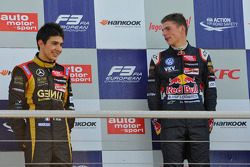 Esteban Ocon,Max Verstappen