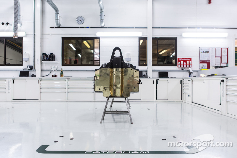 Tour of Caterham F1 Team's Leafield factory