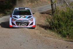 Thierry Neuville en Nicolas Gilsoul, Hyundai i20 WRC, Hyundai Motorsport