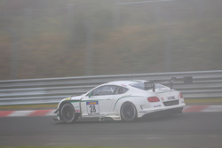 #28 Bentley Motorsport Bentley Continental GT3: Steven Kane, Andy Meyrick, Guy Smith