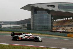 #2 Audi Sport Team Joest Audi R18 e-tron quattro: Marcel Fässler, Andre Lotterer, Benoit Tréluyer