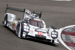 #20 Porsche Team Porsche 919 Hybrid: Mark Webber, Brendon Hartley, Timo Bernhard