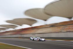 #8 Toyota Racing Toyota TS040-Hybrid: Anthony Davidson, Sebastien Buemi