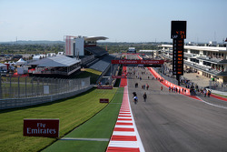 Fans on the circuit